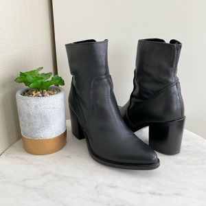 Steve Madden Black Leather Ankle Boots Booties